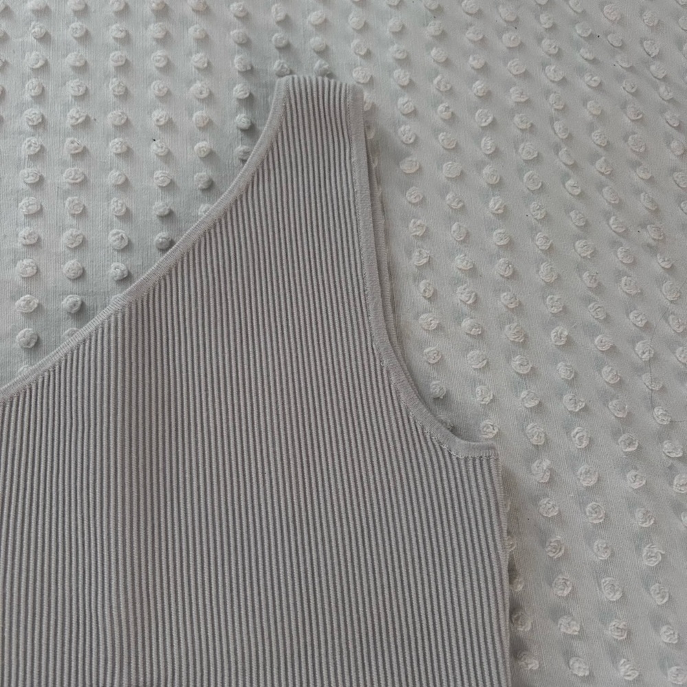 Gray Ribbed One-Shoulder Top - Picture 2 of 10